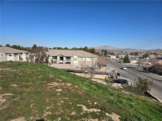 14146 Rodeo Drive, Victorville, CA 92395