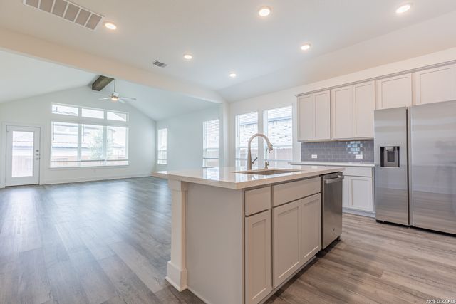 9328 PIONEER JCT, San Antonio, TX 78254