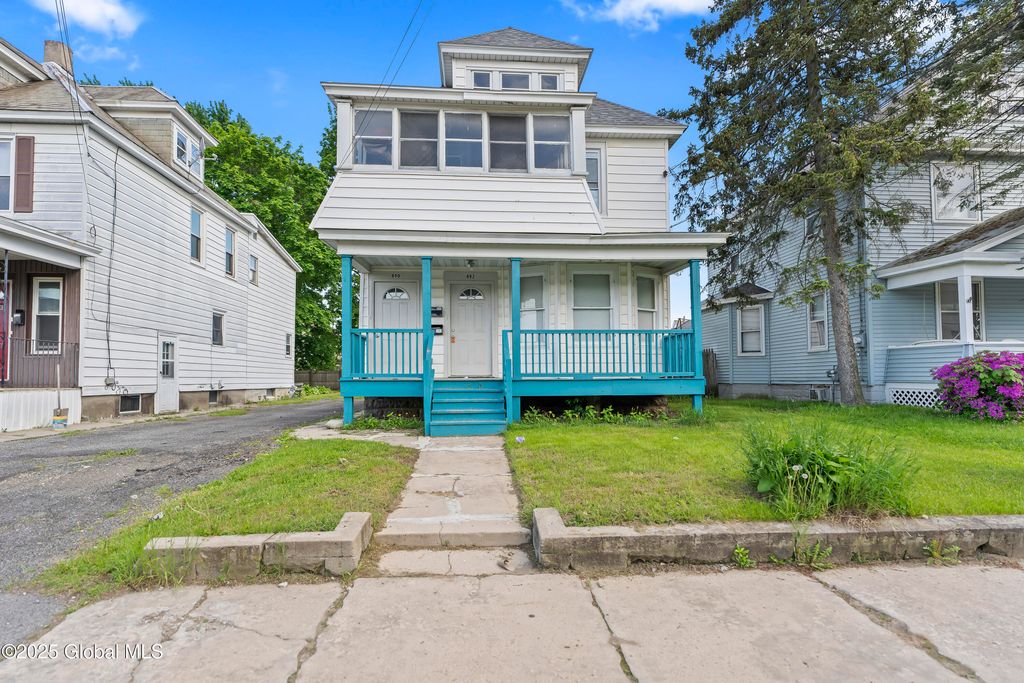 892 Maplewood Avenue, Schenectady, NY 12303