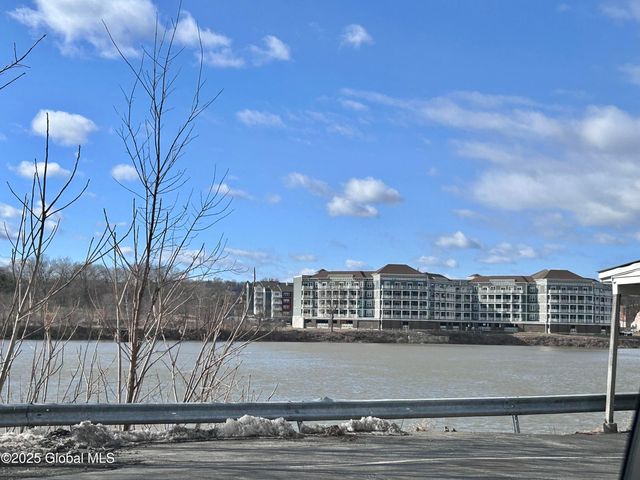 290 2nd Avenue Apt 2, Troy, NY 12182