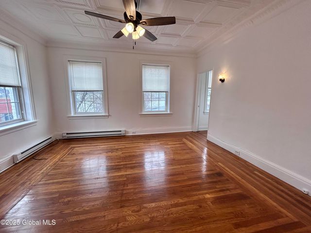 290 2nd Avenue Apt 2, Troy, NY 12182