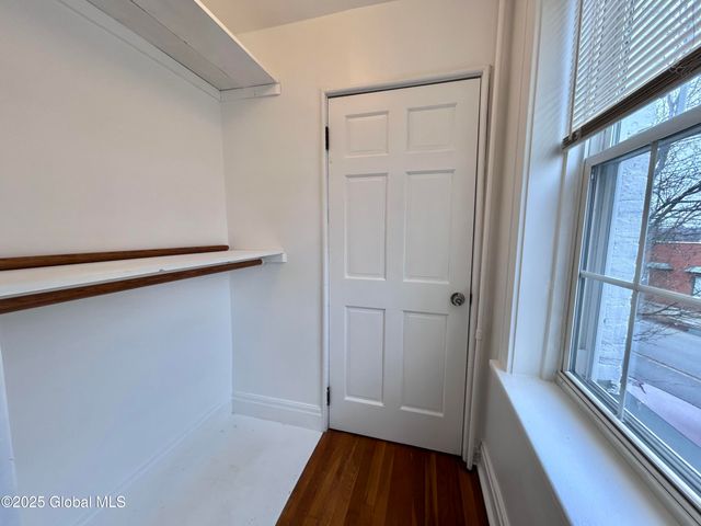 290 2nd Avenue Apt 2, Troy, NY 12182