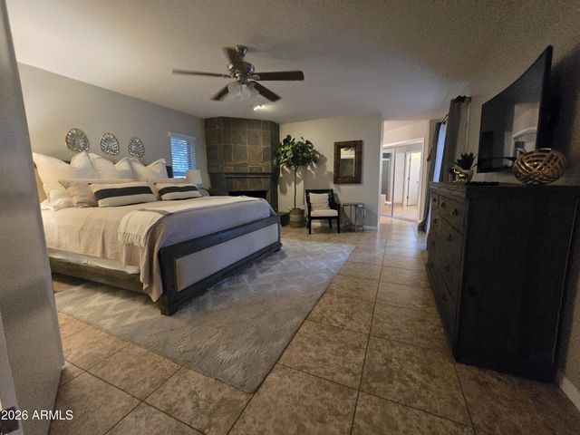 14817 N 55TH Place, Scottsdale, AZ 85254