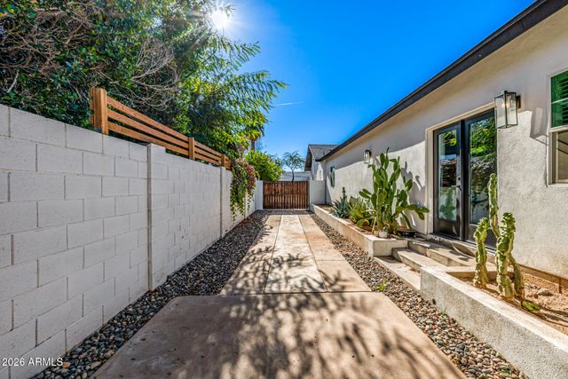 938 E CORONADO Road, Phoenix, AZ 85006