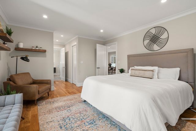 148 Kent St 148, Brookline, MA 02445