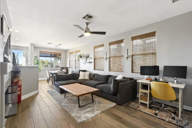 537 Sweet Pea Place, Encinitas, CA 92024