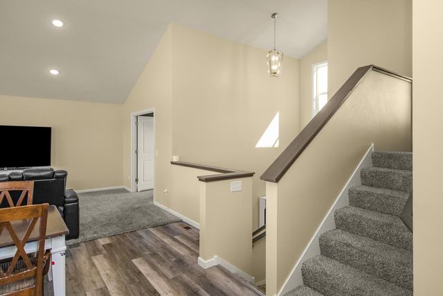 460 Bruce Larson Way, Somerset, WI 54025