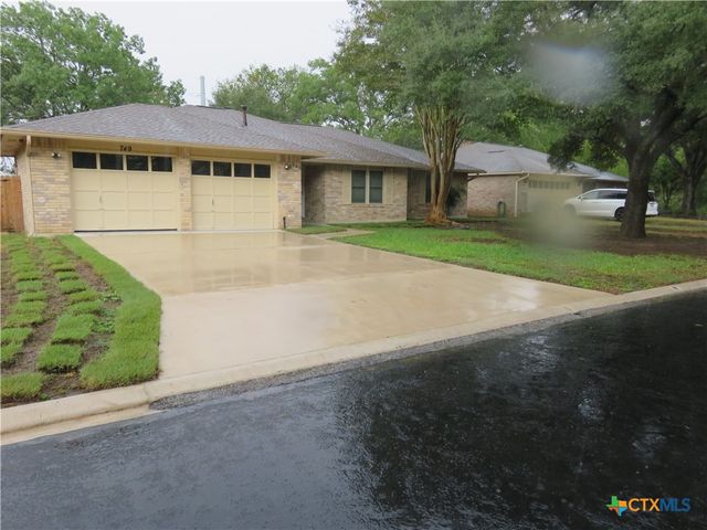 749 Running Crk, Seguin, TX 78155