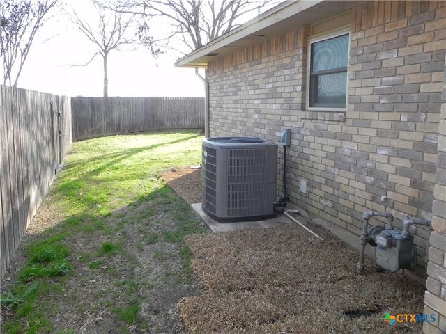 749 Running Crk, Seguin, TX 78155