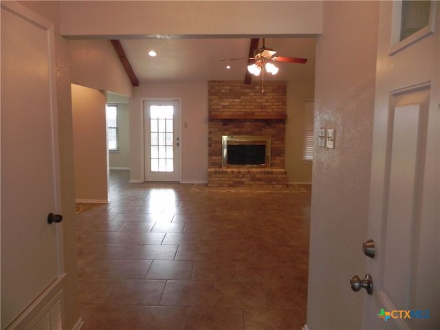 749 Running Crk, Seguin, TX 78155