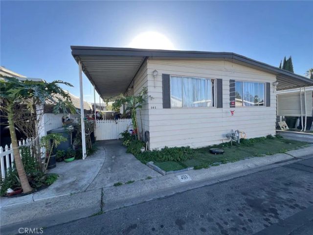 320 N Park Vista 161, Anaheim, CA 92806