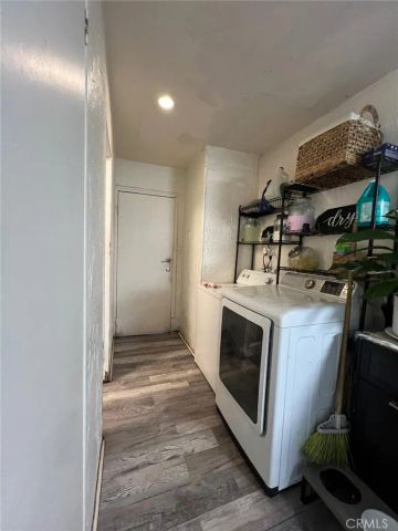 320 N Park Vista 161, Anaheim, CA 92806