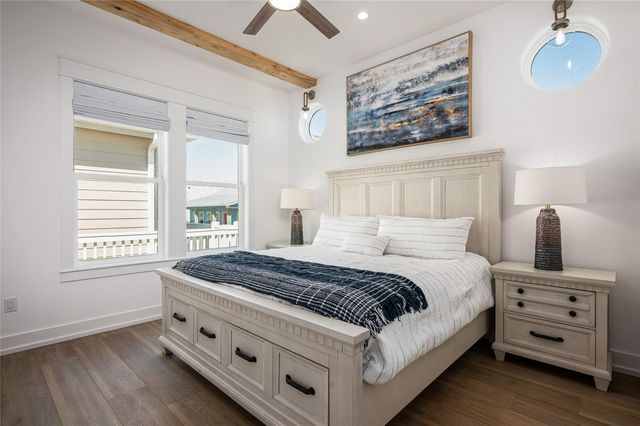 2631 Holiday Drive, Bolivar Peninsula, TX 77650