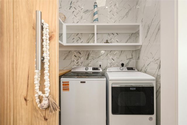 2631 Holiday Drive, Bolivar Peninsula, TX 77650