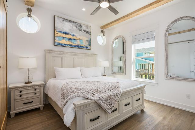 2631 Holiday Drive, Bolivar Peninsula, TX 77650