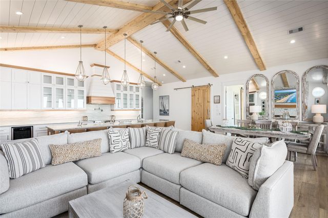 2631 Holiday Drive, Bolivar Peninsula, TX 77650