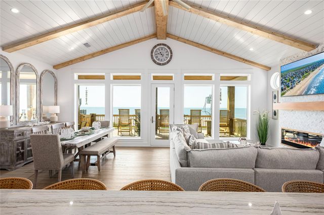 2631 Holiday Drive, Bolivar Peninsula, TX 77650