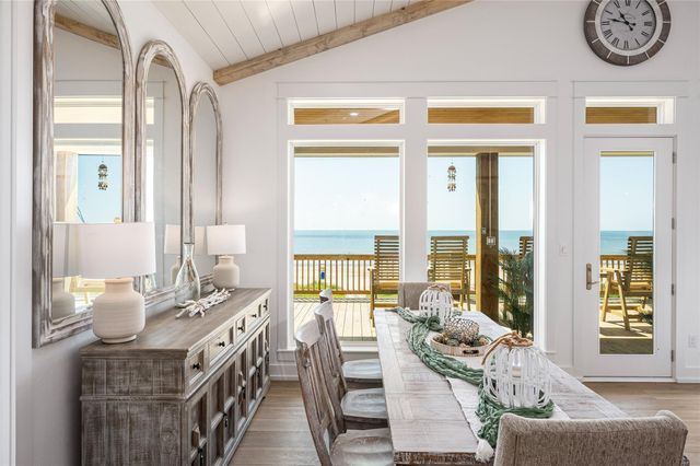 2631 Holiday Drive, Bolivar Peninsula, TX 77650