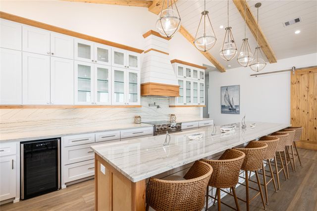 2631 Holiday Drive, Bolivar Peninsula, TX 77650