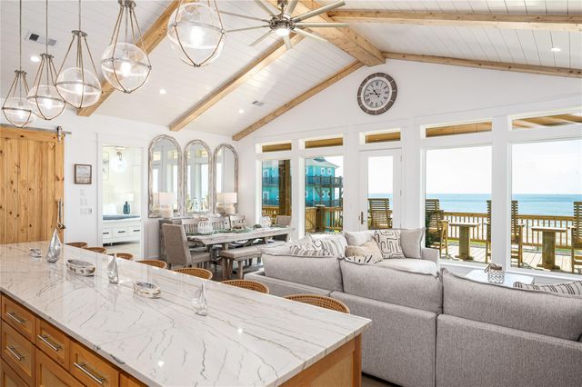 2631 Holiday Drive, Bolivar Peninsula, TX 77650