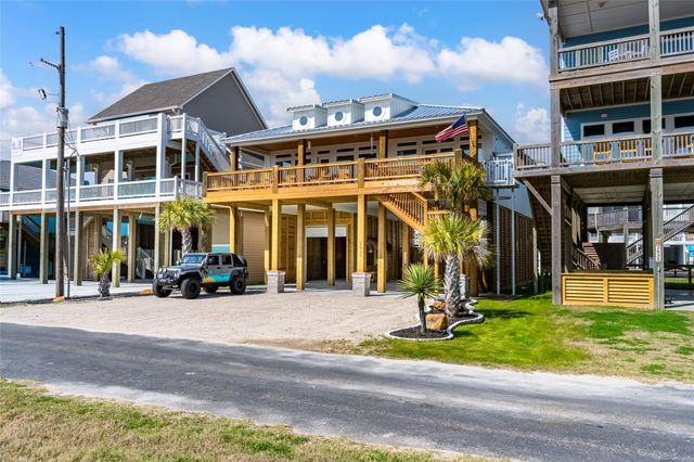 2631 Holiday Drive, Bolivar Peninsula, TX 77650