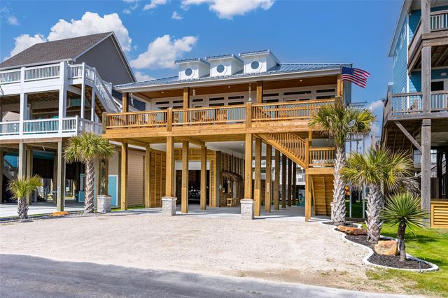 2631 Holiday Drive, Bolivar Peninsula, TX 77650