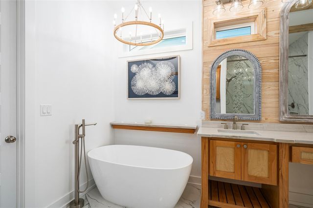 2631 Holiday Drive, Bolivar Peninsula, TX 77650