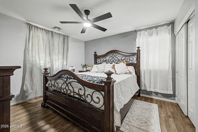 7352 W WINDSOR Avenue, Phoenix, AZ 85035