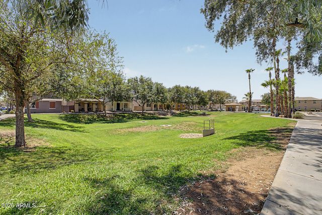 7352 W WINDSOR Avenue, Phoenix, AZ 85035