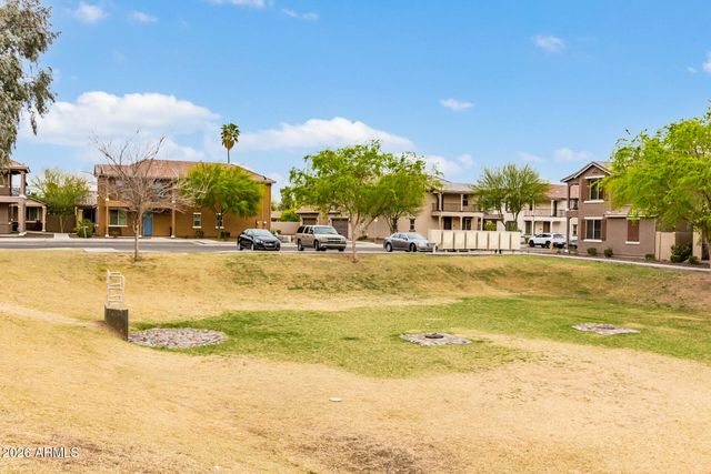 7352 W WINDSOR Avenue, Phoenix, AZ 85035