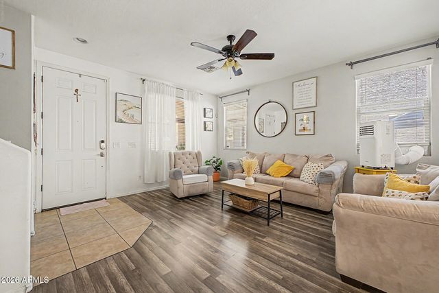 7352 W WINDSOR Avenue, Phoenix, AZ 85035