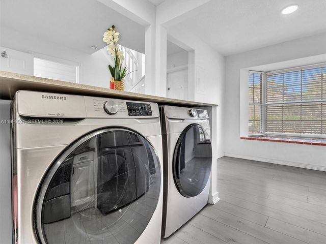 3804 NW 121st Ave, Sunrise, FL 33323