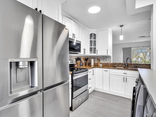 3804 NW 121st Ave, Sunrise, FL 33323