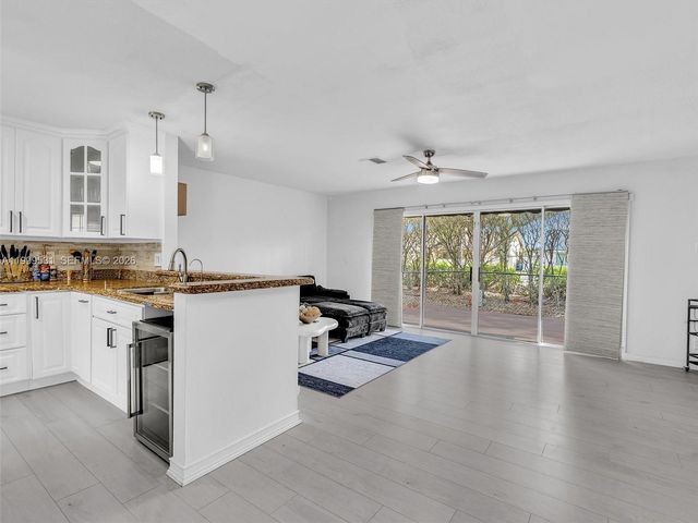 3804 NW 121st Ave, Sunrise, FL 33323