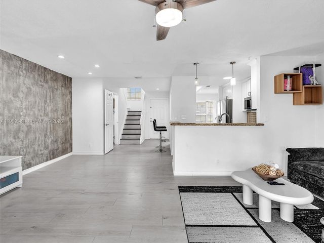 3804 NW 121st Ave, Sunrise, FL 33323