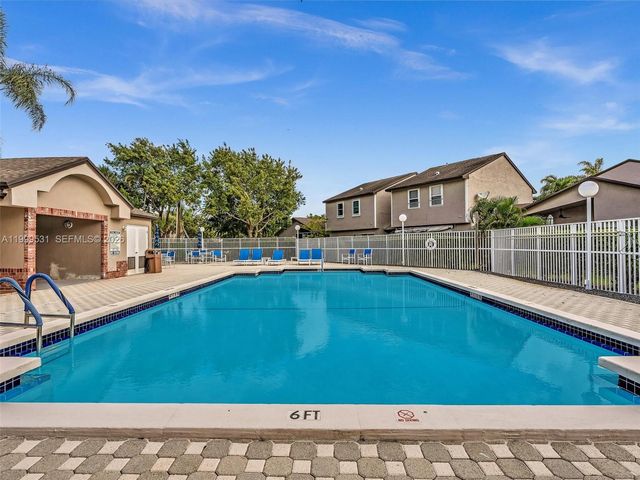 3804 NW 121st Ave, Sunrise, FL 33323