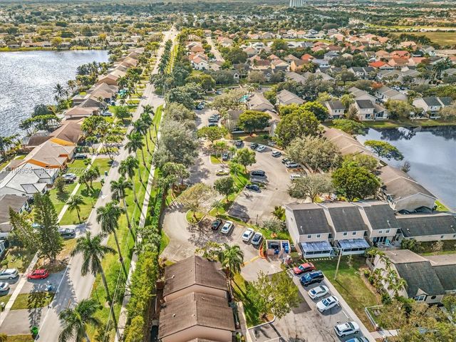 3804 NW 121st Ave, Sunrise, FL 33323