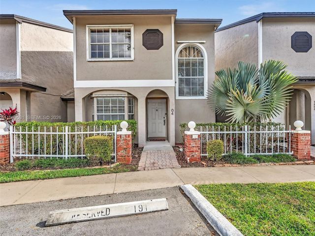 3804 NW 121st Ave, Sunrise, FL 33323