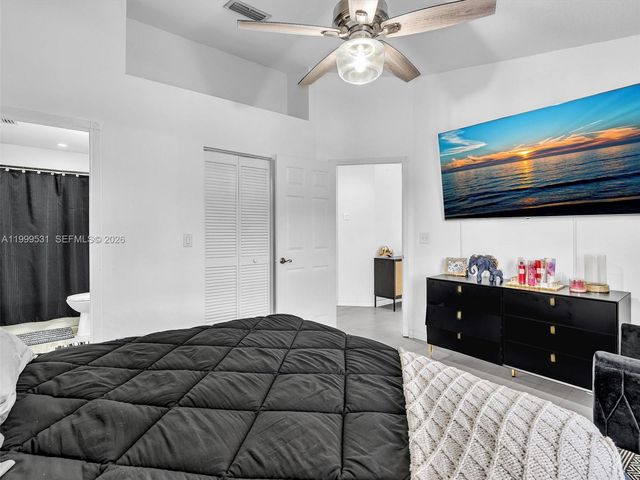 3804 NW 121st Ave, Sunrise, FL 33323