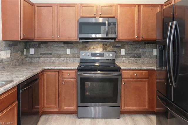 652 Switchback Court, High Point, NC 27265