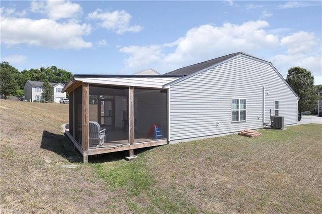 652 Switchback Court, High Point, NC 27265