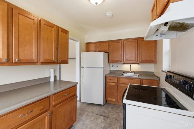 7124 Sanoma Avenue, Madeira, OH 45243