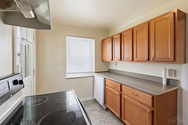 7124 Sanoma Avenue, Madeira, OH 45243