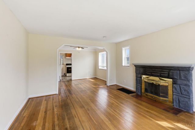 7124 Sanoma Avenue, Madeira, OH 45243