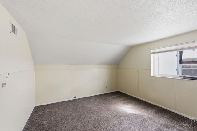 7124 Sanoma Avenue, Madeira, OH 45243