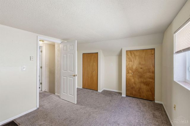 7124 Sanoma Avenue, Madeira, OH 45243