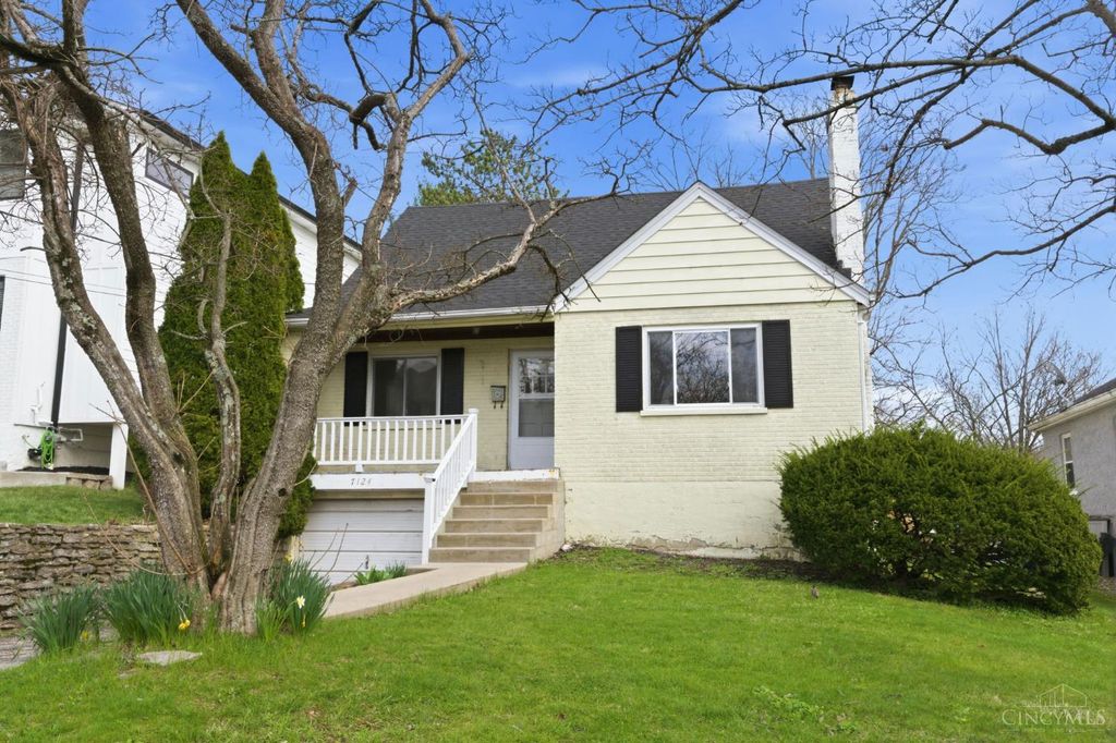 7124 Sanoma Avenue, Madeira, OH 45243