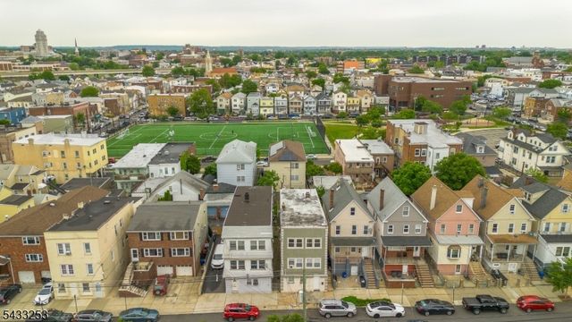 225 John St, Elizabeth City, NJ 07202