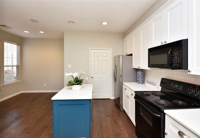 8814 Silent Willow Lane, Sugar Land, TX 77479