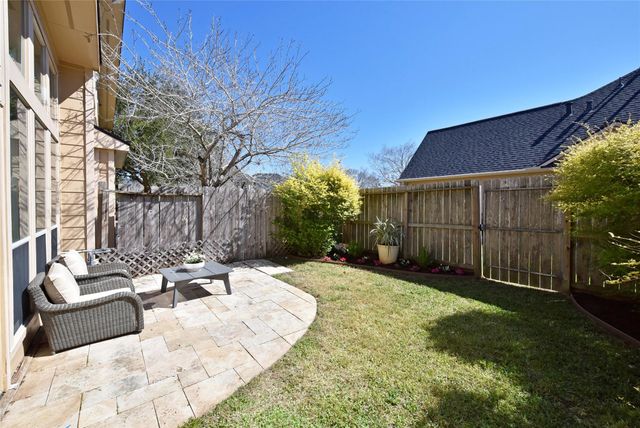 8814 Silent Willow Lane, Sugar Land, TX 77479